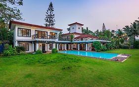 Saffronstays Sea La Vie